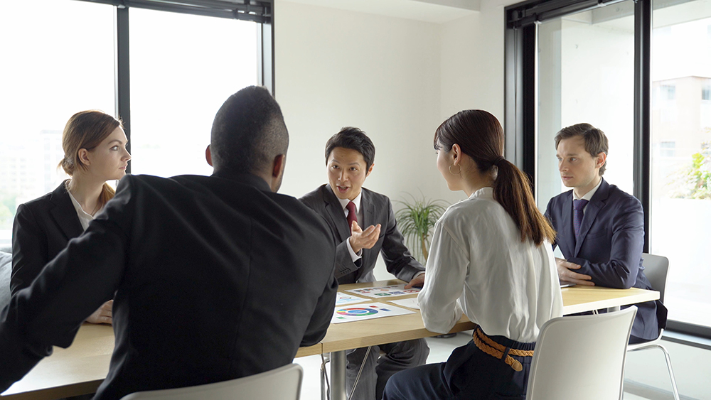 公司經股東會或董事會決議分配之現金股利，6個月內尚未給付者，應視同給付